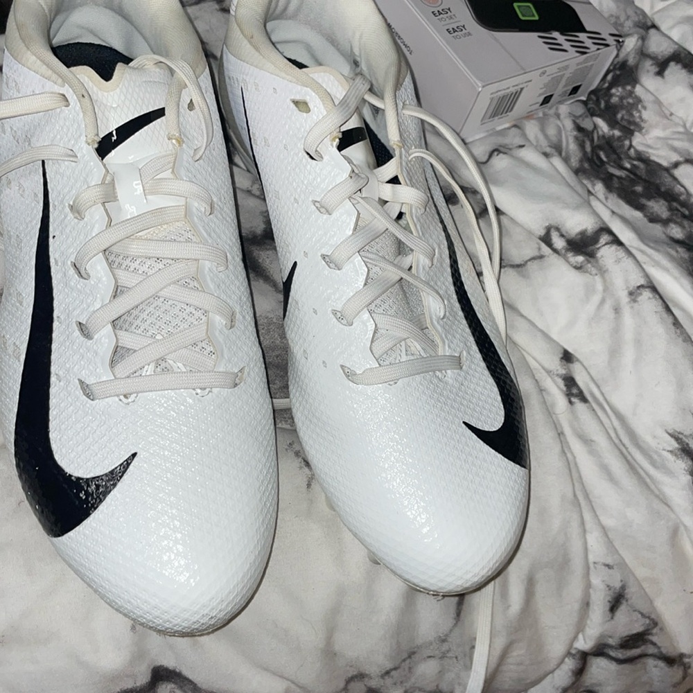 Brandnew cleats Nike mens  11.5
